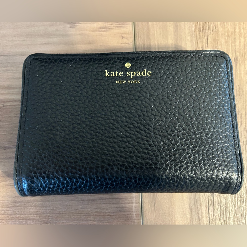 Kate Spade wallet, barely used